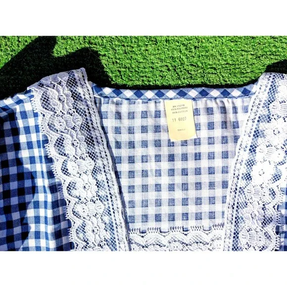 Vintage Gingham Cottage Lace & Floral Embroidered Top Pullover L/S Blouse NOS - Picture 6 of 6